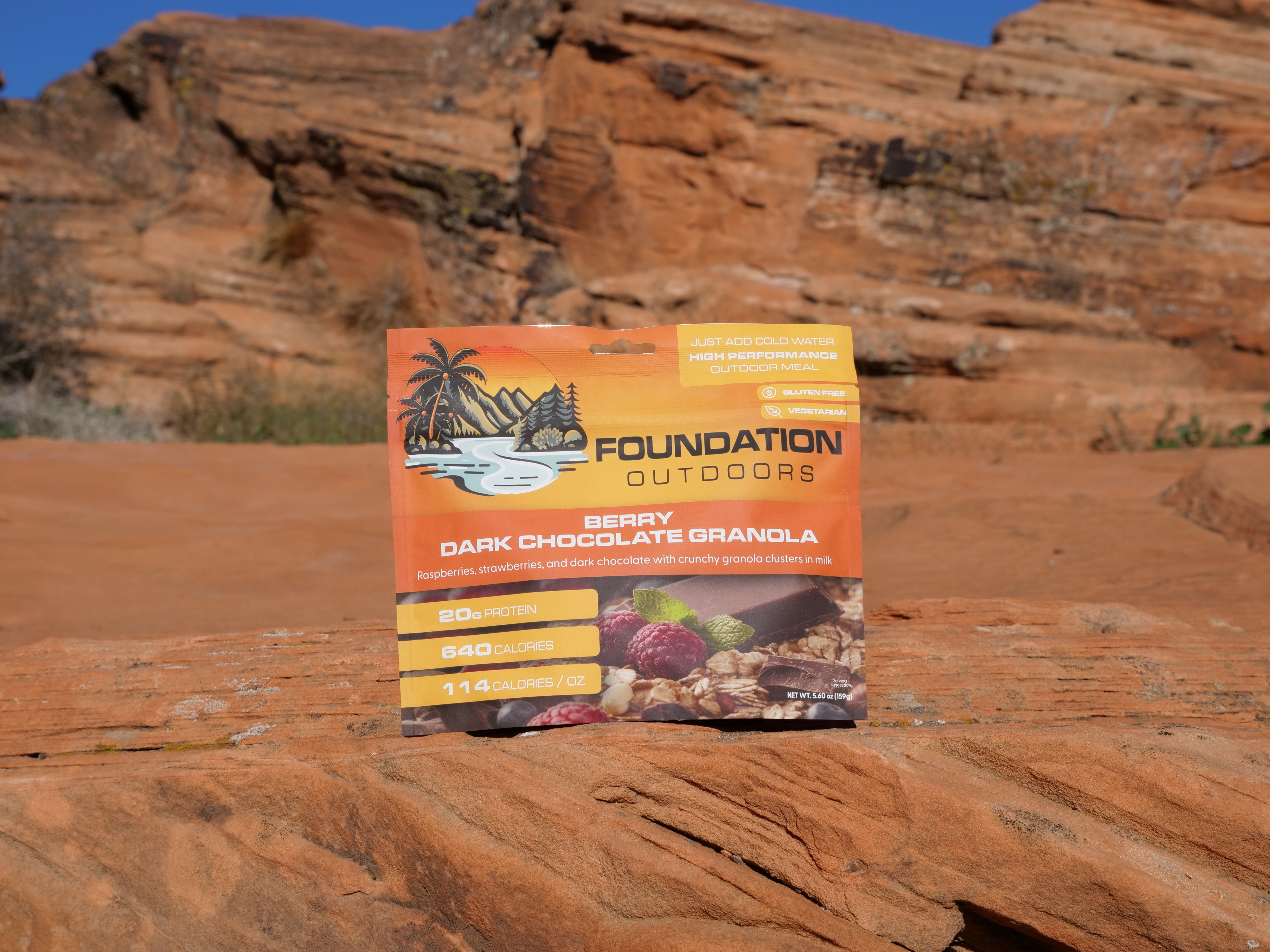 FOUNDATION Outdoors, Berry Dark Chocolate Granola